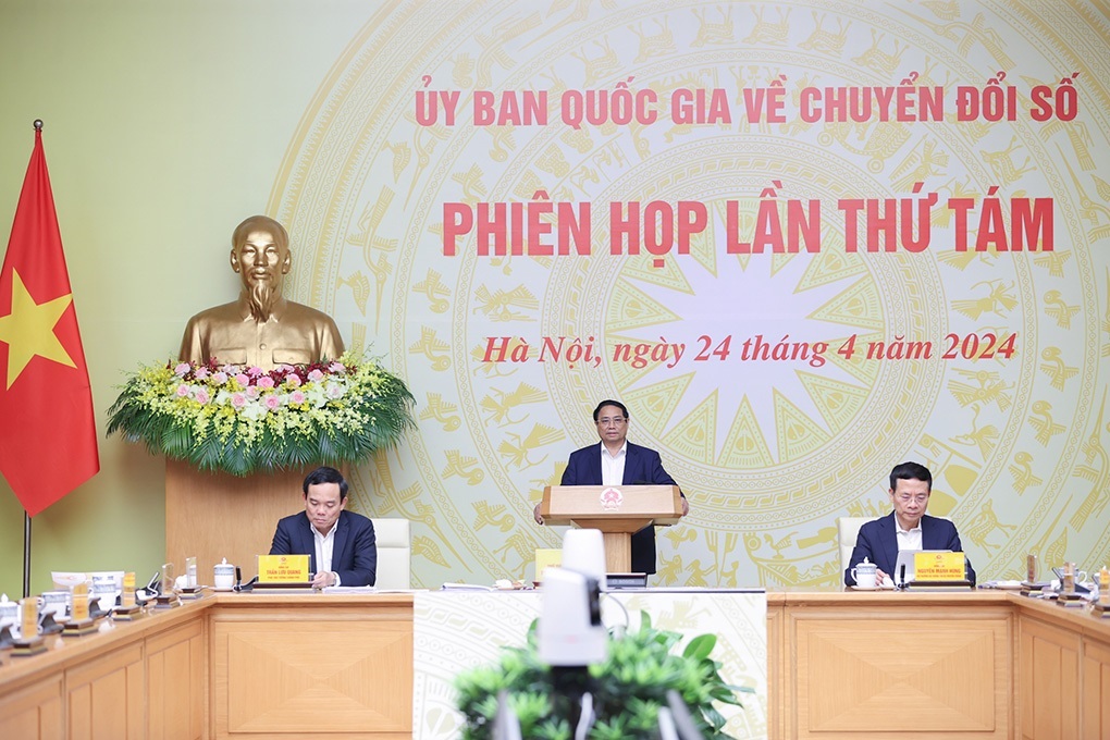 Chuyển đổi số là nhiệm vụ trọng tâm, khâu đột phá trong thực hiện phát triển kinh tế - xã hội
